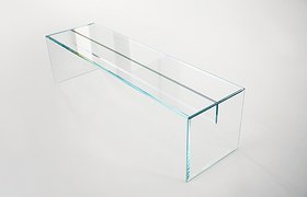  流光家具----玻璃艺术家吉冈德仁新作“棱镜椅”“棱镜橱柜