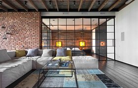 乌克兰A Loft For A Lawyer