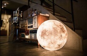 台湾橡子工作室设计月亮灯，美轮美奂造型逼真