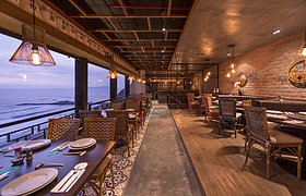 工业风与新中式并存的秘鲁餐厅，带你眺望太平洋全景